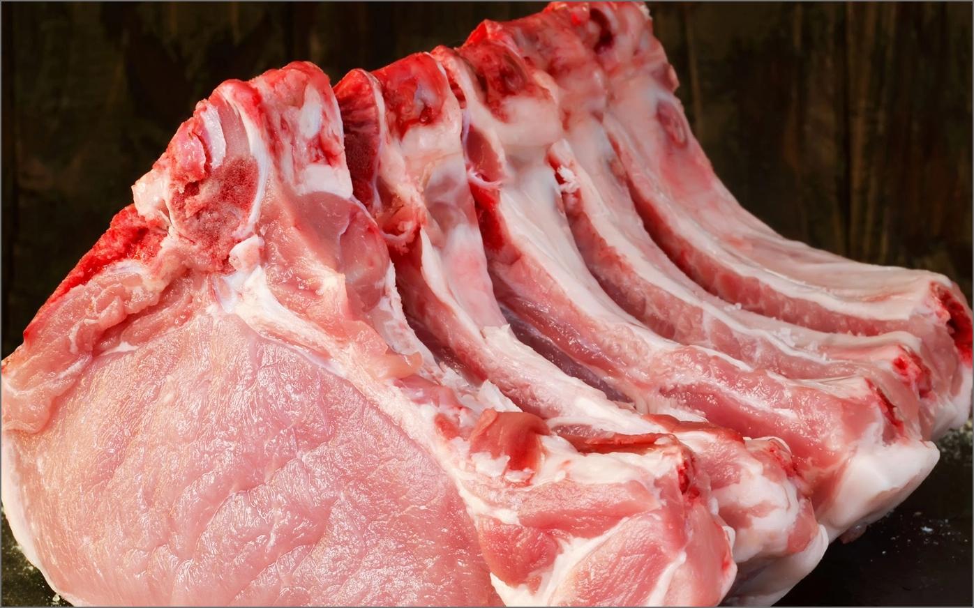 Apariencia de carne de cerdo fresca, con buen color y textura